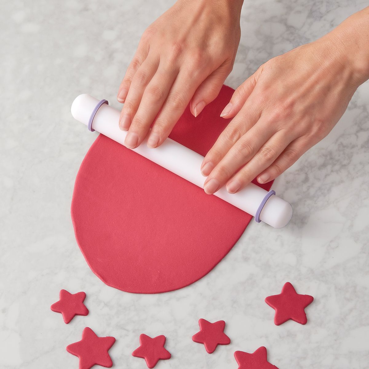 Váleček na fondán s kroužky Wilton 22,5 cm